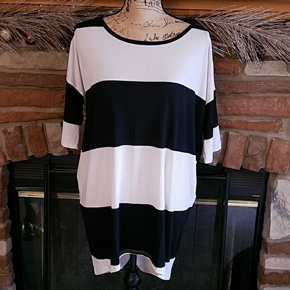Sold LulaRoe Irma